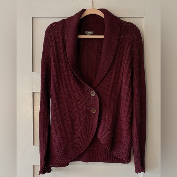 J. Jill Sweaters - J. Jill Cardigan. Feminine and restrained, quietly tailored, not slouchy. Size L